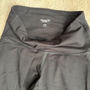 Old Navy Active High-Waist Black Leggings